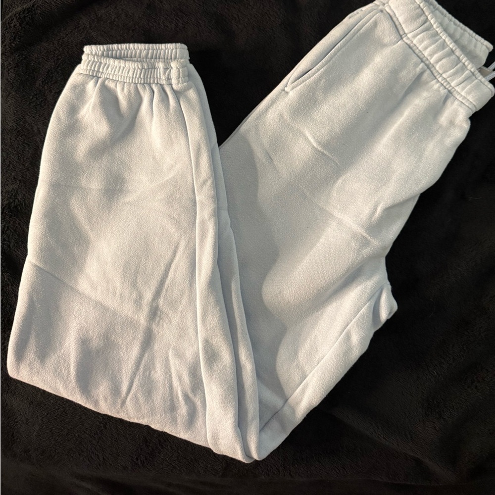 Aritzia TNA Cozy fleece Mega Sweatpants - Picture 3 of 4